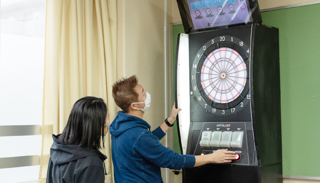 江戸川区の4つの共育プラザ(児童館)にダーツライブ2が設置